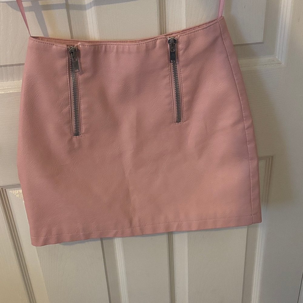 Pink faux-leather mini skirt